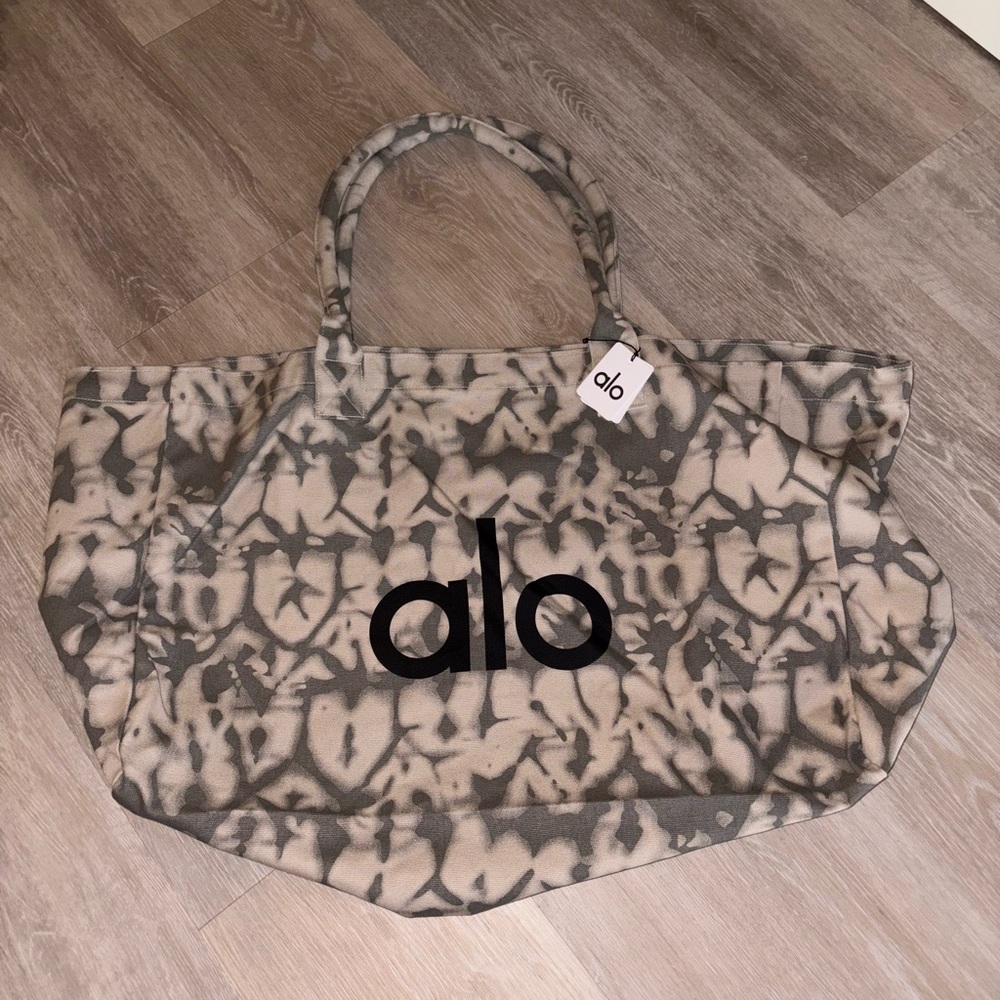 ALO Yoga Tote Bag